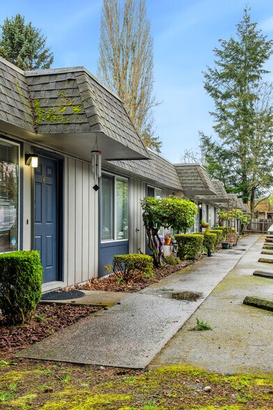 More Photos Of 1213 Cora St SE, Lacey Apartments For Sale