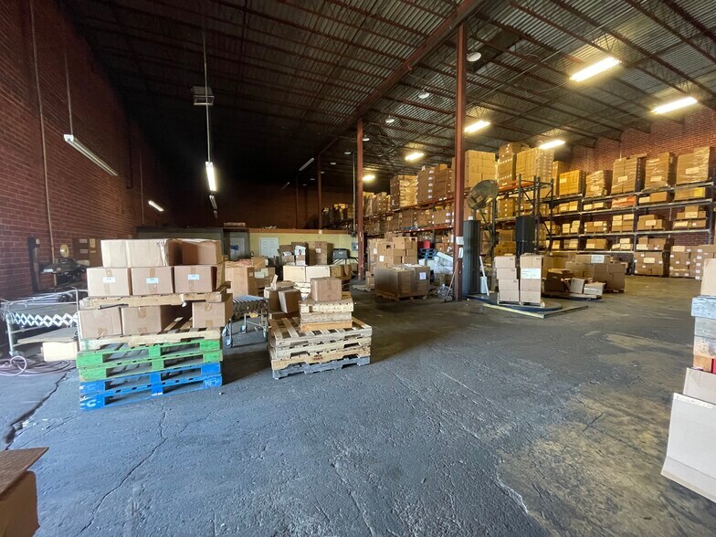 More Photos Of 1100 Chandler St, Montgomery Industrial For Lease