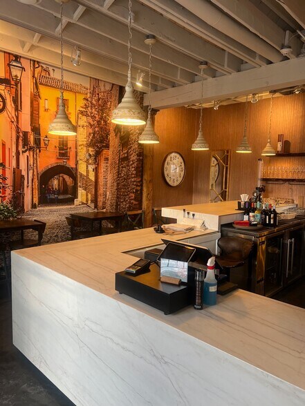 More Photos Of 10906 105 Av NW, Edmonton Storefront Retail Office For Lease