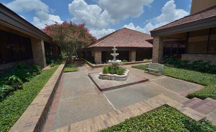 More Photos Of 402 E Ramsey Rd, San Antonio Unknown For Lease