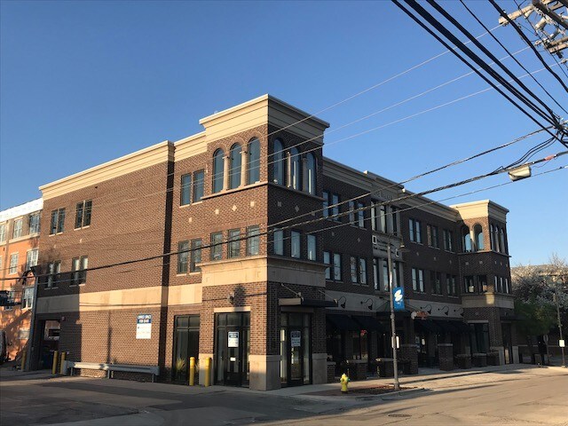 More Photos Of 1 Walker Ave, Clarendon Hills Office For Lease