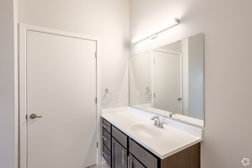 More Photos Of 501 4th Ave SE, Cedar Rapids Apartments For Lease