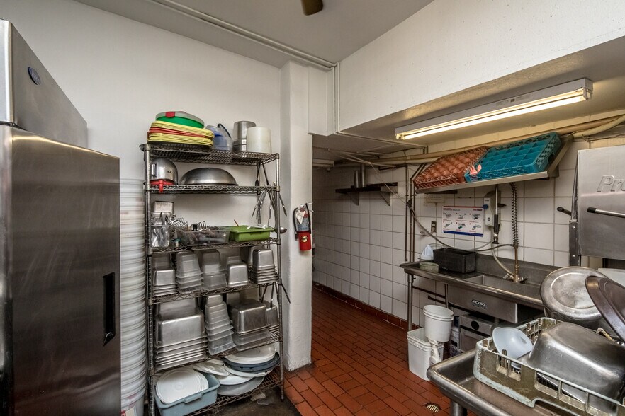 More Photos Of 2200 Mesquite Ave, Lake Havasu City Restaurant For Lease