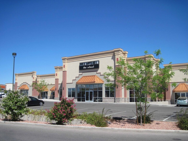 More Photos Of 568 W Telegraph Rd, Washington Freestanding For Lease