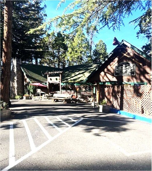 Primary Photo Of 22930 Twain Harte Dr, Twain Harte Restaurant For Sale