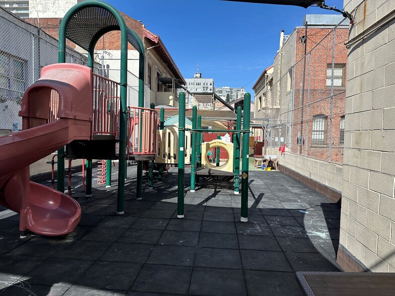 More Photos Of 900-930 Stockton St, San Francisco Office For Sale