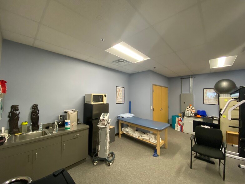 More Photos Of 7200 Dan Hoey Rd, Dexter Storefront Retail Office For Sale