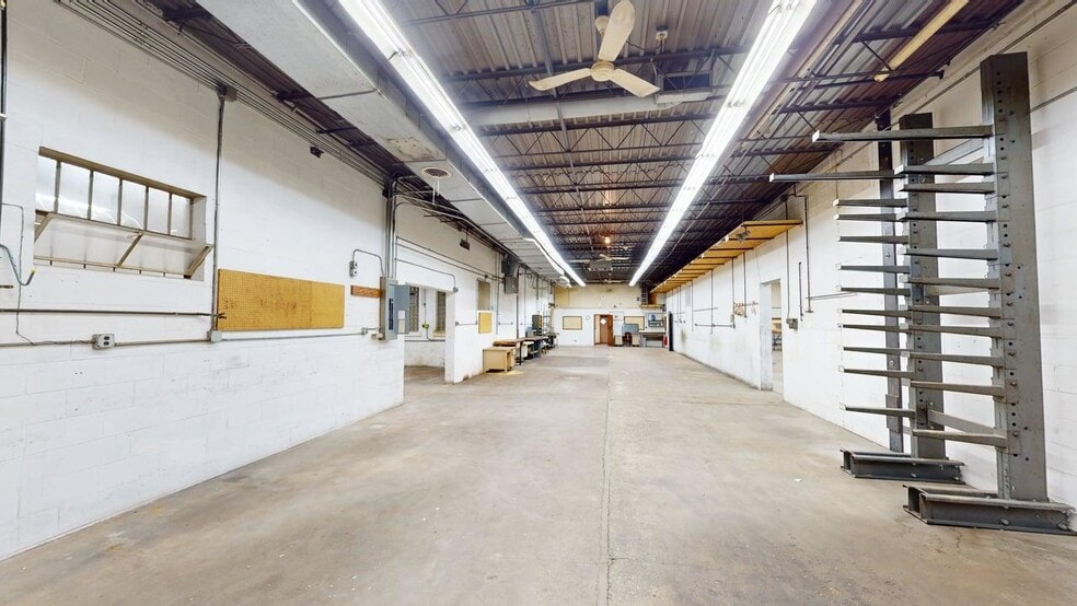 More Photos Of 2950-2958 Leavitt st, Chicago Warehouse For Sale
