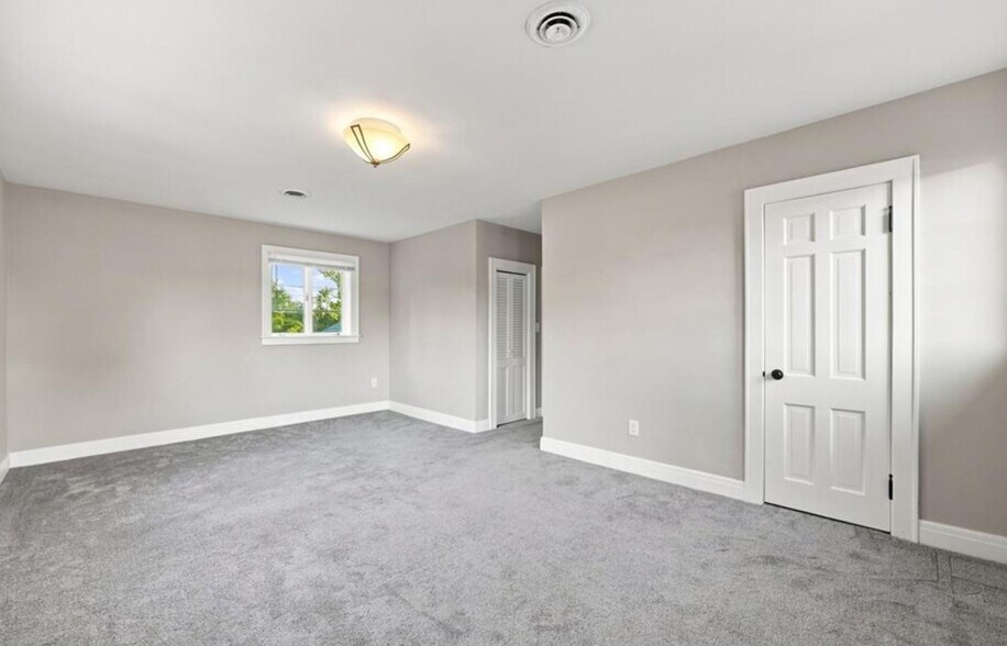 More Photos Of 3457 Clinton St, West Seneca Office Residential For Sale