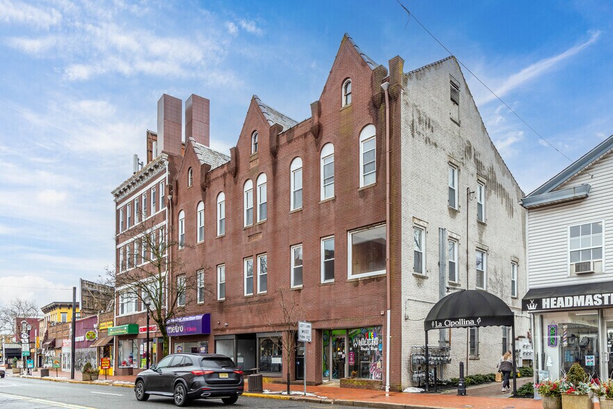 More Photos Of 10-16 W Main St, Freehold Office Residential For Sale