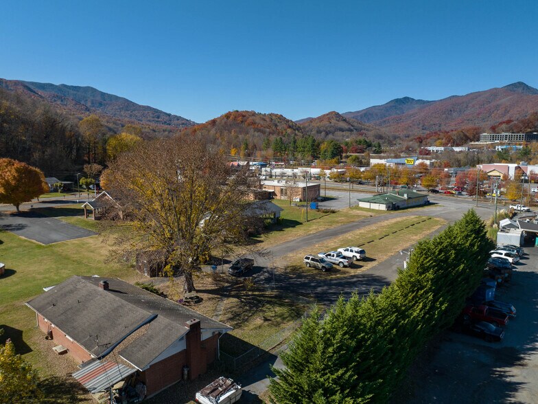 More Photos Of 2145 S Main St, Waynesville Fast Food For Sale