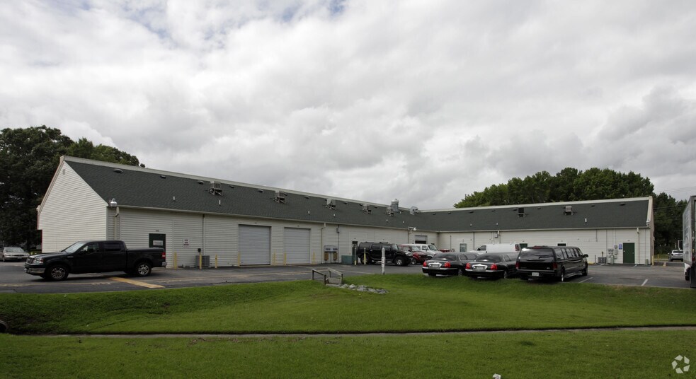 More Photos Of 3845 Bonney Rd, Virginia Beach Flex For Lease