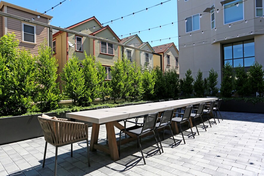 More Photos Of 1375-1411 Sycamore Ave, Hercules Unknown For Lease