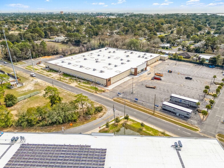 More Photos Of 546 Mary Esther Cut Off NW, Fort Walton Beach General Retail For Lease