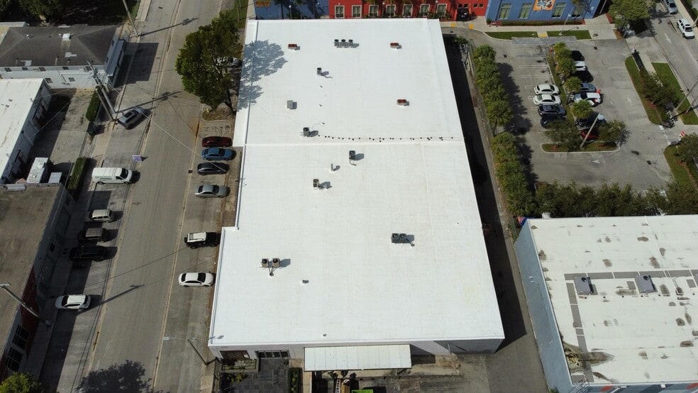 More Photos Of 275 NE 59th St, Miami Flex For Lease