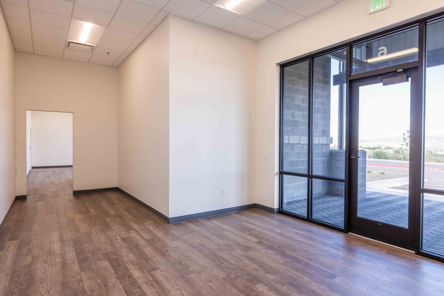 More Photos Of 42 N Alamos Dr, Cottonwood Office For Lease
