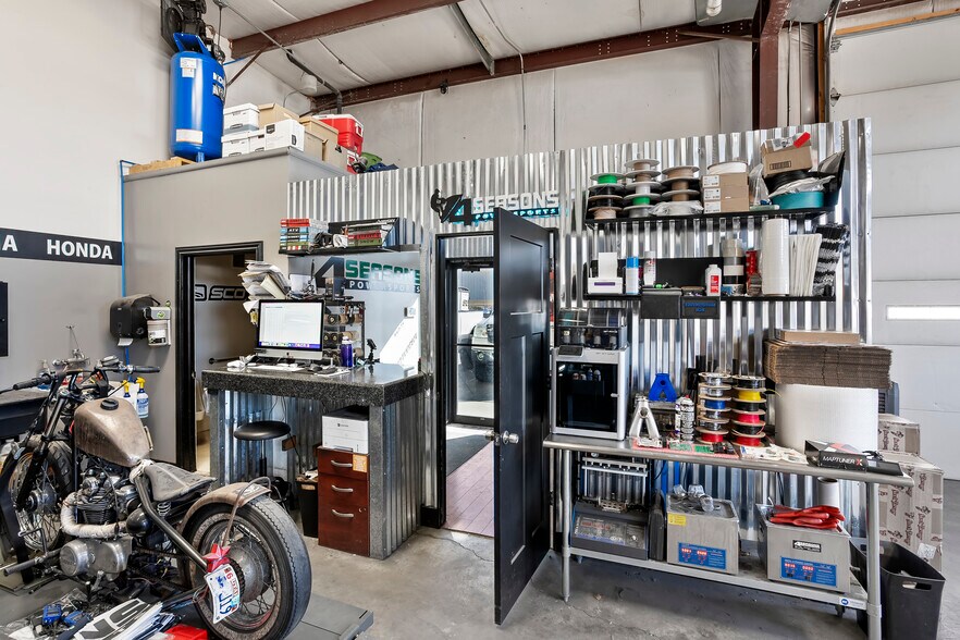 More Photos Of 1728 W 2550 S, Ogden Manufacturing For Lease