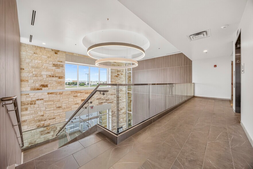 More Photos Of 17766 Verde Pky, Schertz Medical For Sale