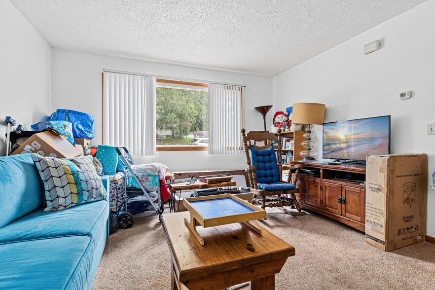 More Photos Of 4220 4th St NE, Columbia Heights Apartments For Sale