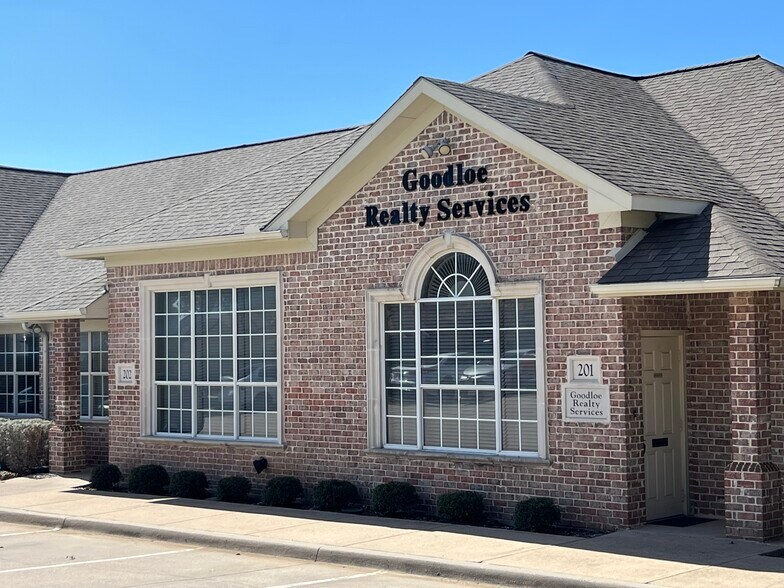 Primary Photo Of 2840 Keller Springs Rd, Carrollton Medical For Sale
