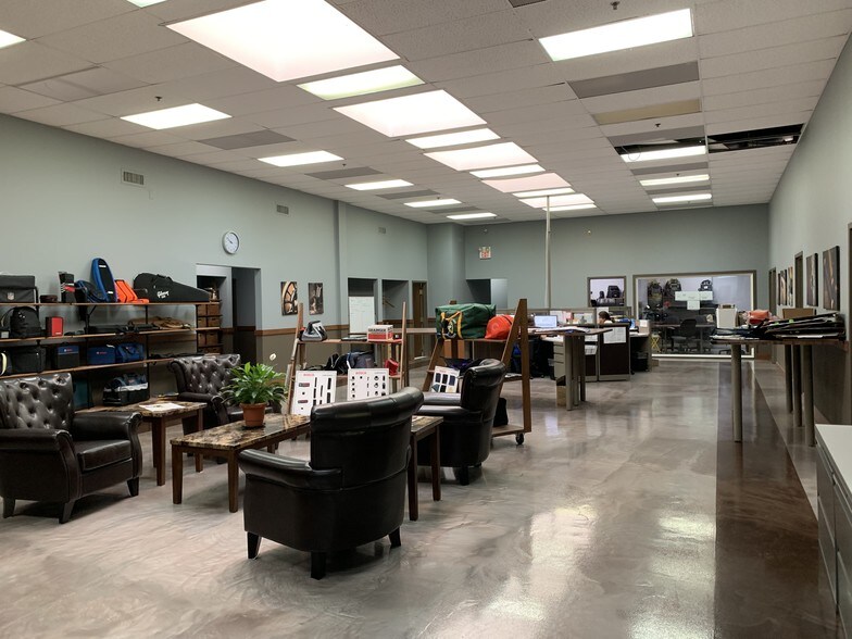 More Photos Of 1414 Jacobson Dr, Waukegan Warehouse For Sale