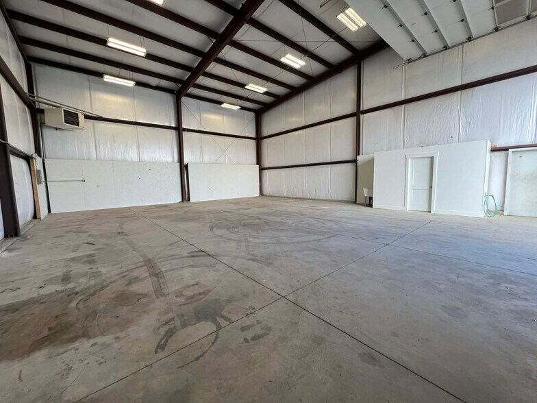 More Photos Of 325 E 2000 N, Ogden Warehouse For Lease