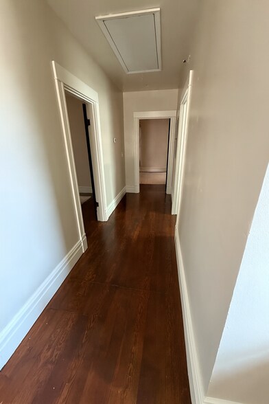 More Photos Of 232 S Buchanan St, Edwardsville Office Residential For Lease
