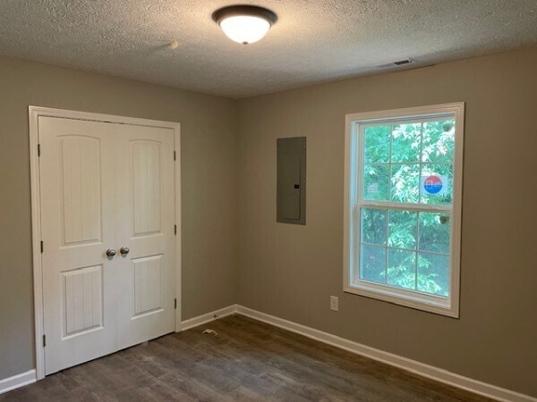 More Photos Of 300 8th Ave NW, Winchester Multifamily For Sale