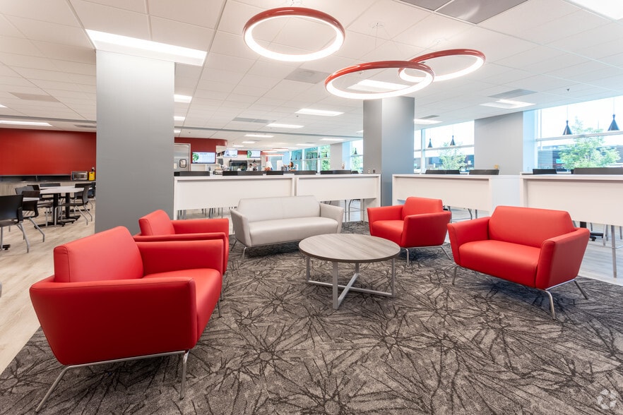 More Photos Of 2800 Livernois Rd, Troy Office For Lease