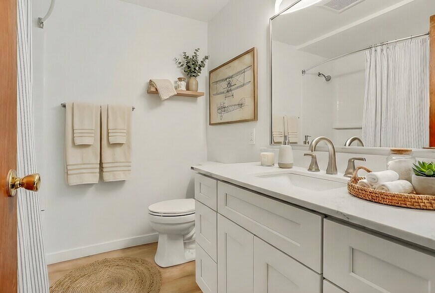 More Photos Of 6519 S 153rd St, Tukwila Multifamily For Sale