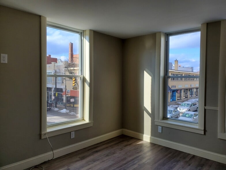 More Photos Of 119 Hanover St, Manchester Apartments For Sale