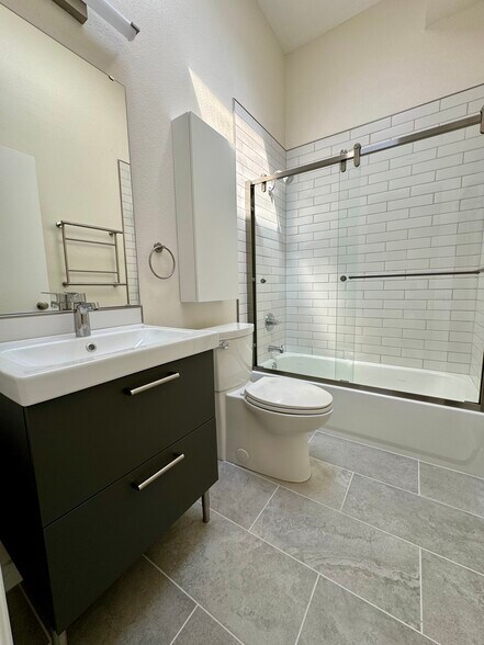 More Photos Of 2401 San Pablo Ave, Oakland Apartments For Sale