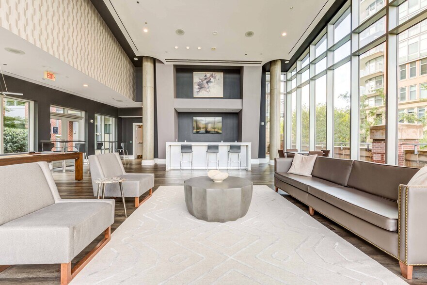 More Photos Of 8210 Crestwood Heights Dr, McLean Apartments For Lease