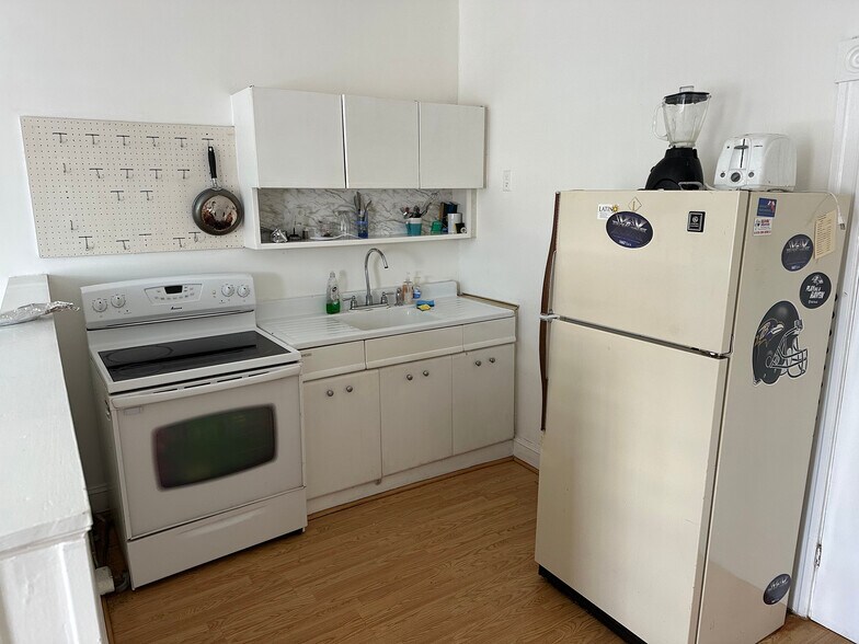 More Photos Of 4601-4603 Eastern Ave, Baltimore Office For Lease