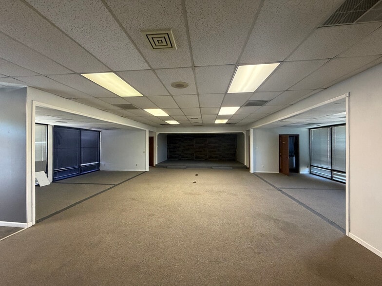 More Photos Of 7811 Kelley Dr, Stockton Office For Sale