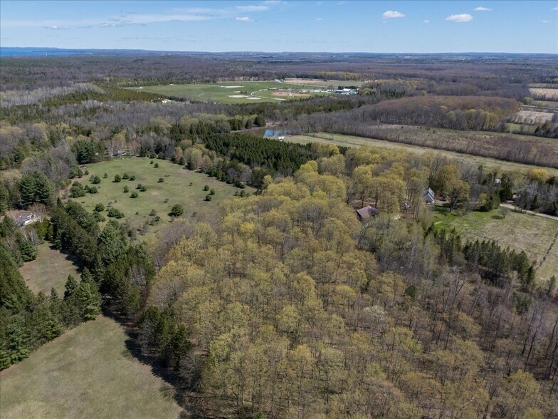 More Photos Of 174 Freethy Rd, Wasaga Beach Land For Sale