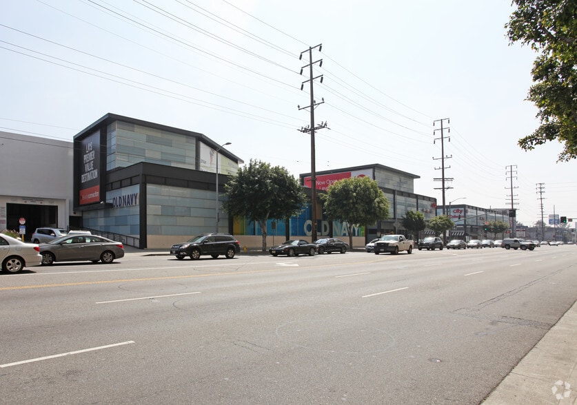 More Photos Of 100 S La Cienega Blvd, Los Angeles Unknown For Lease