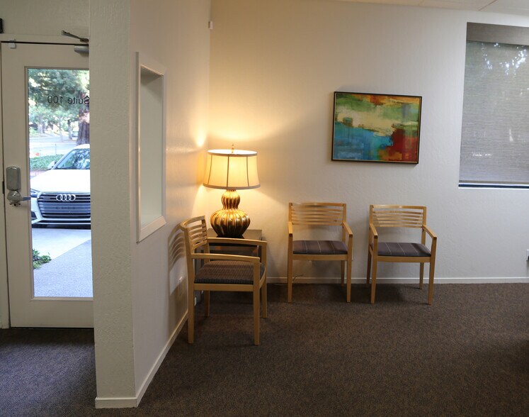 More Photos Of 945 University Ave, Sacramento Medical For Lease