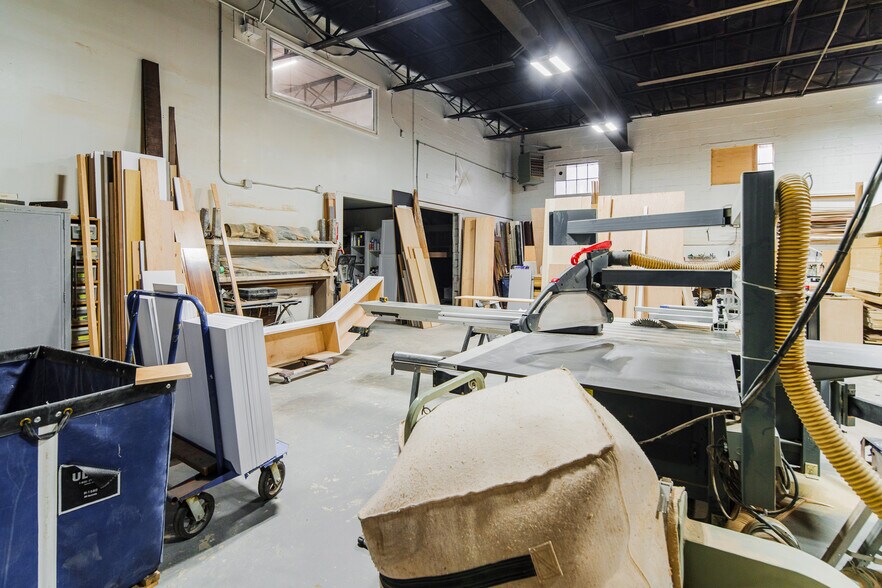 More Photos Of 1819 Gilford Ave, New Hyde Park Warehouse For Sale