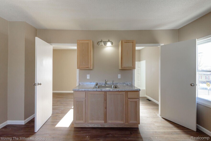 More Photos Of 230 Almyra Ave, Monroe Apartments For Sale