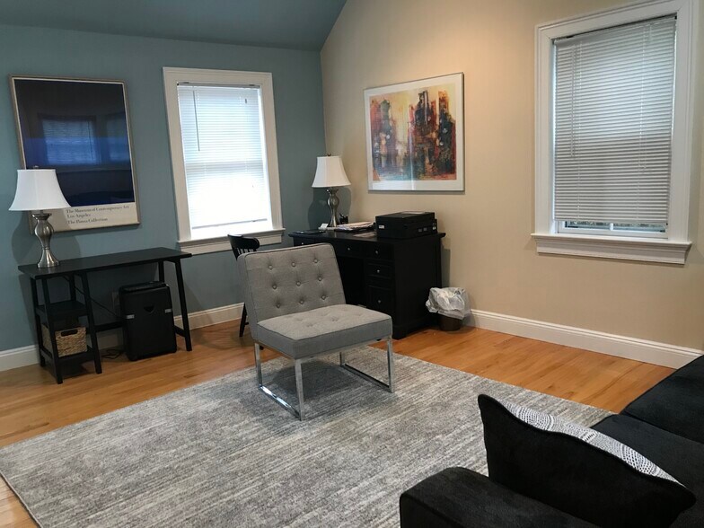 More Photos Of 153 Main St, Roslyn Medical For Lease