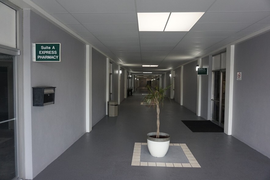 More Photos Of 10549 N Florida Ave, Tampa Medical For Lease