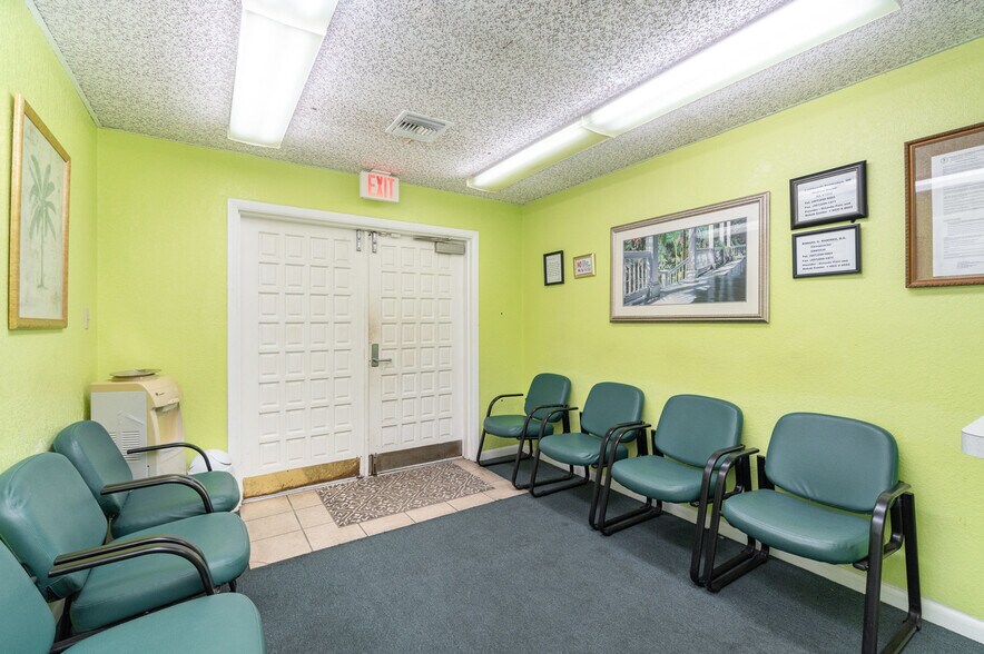 More Photos Of 6005 Silver Star Rd, Orlando Medical For Sale