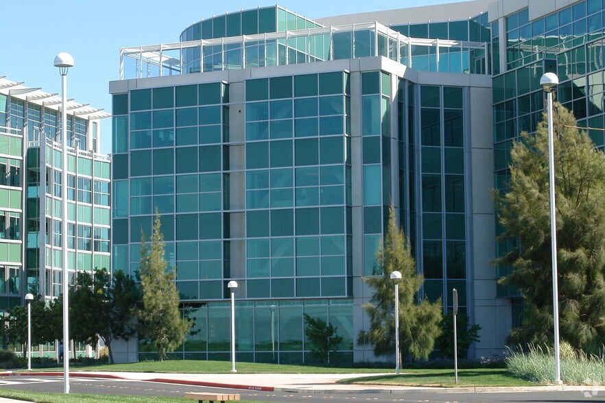 More Photos Of 1400 Seaport Blvd, Redwood City Office For Lease