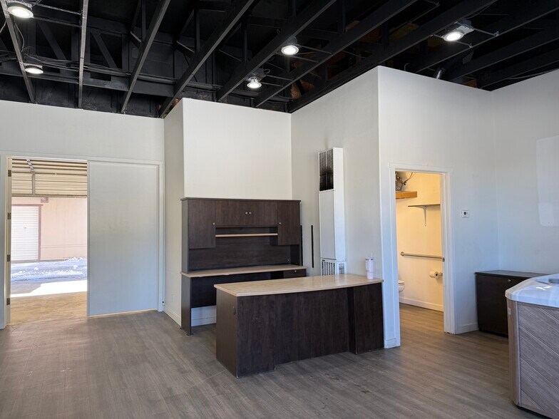 More Photos Of 100 Sierra Rd S1 park, Mammoth Lakes Industrial For Sale