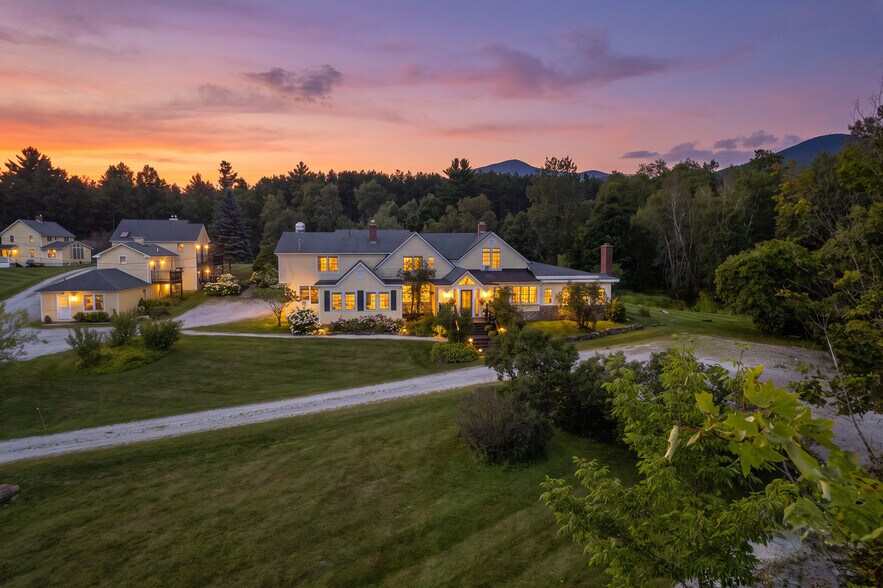 More Photos Of 54 Red Clover Ln, Mendon Hotel For Sale