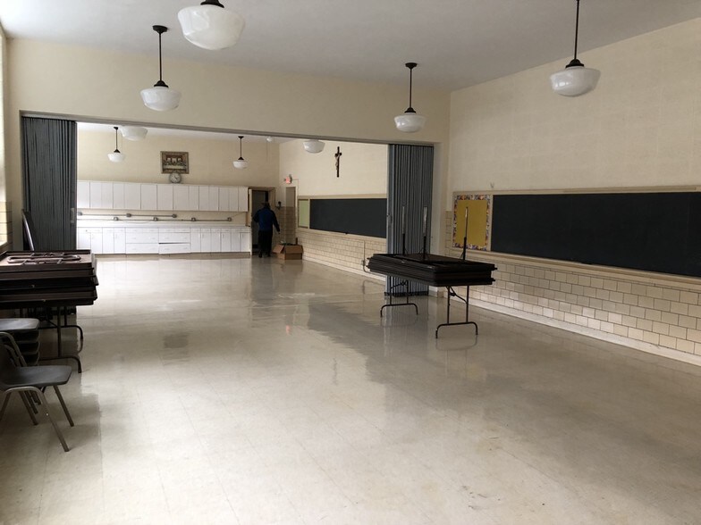 More Photos Of 18430 Utica Rd, Roseville Religious Facility For Sale