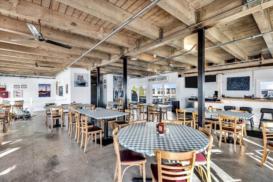 More Photos Of 317-319 Commercial St, Provincetown Restaurant For Lease
