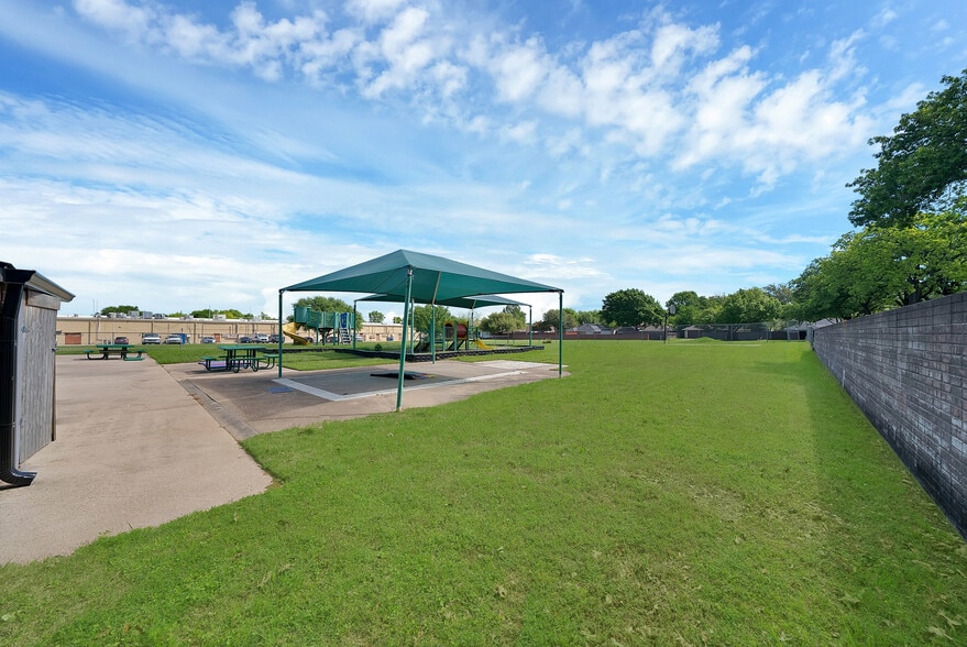 More Photos Of 130 S Moore Rd, Coppell Daycare Center For Sale