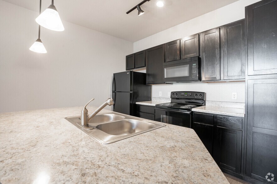 More Photos Of 5751 Greenhouse Rd, Katy Apartments For Lease